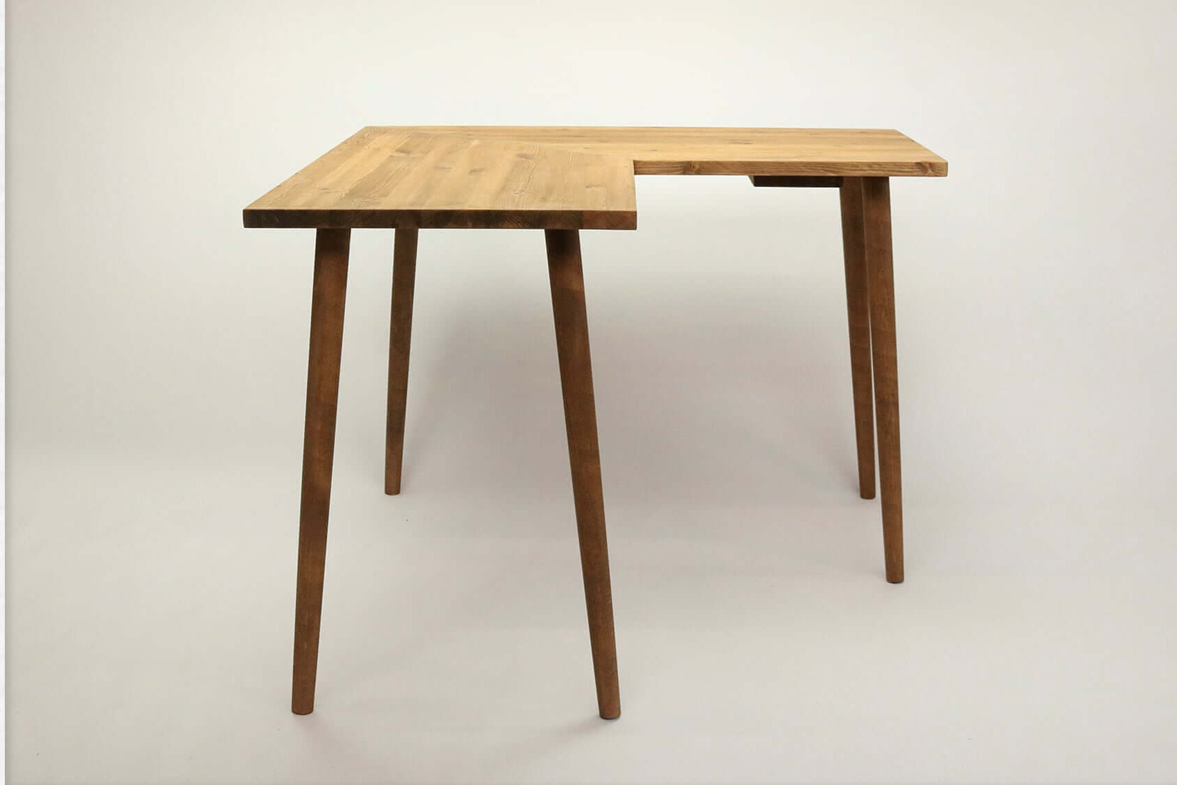 Simple Corner Desk in Solid Wood