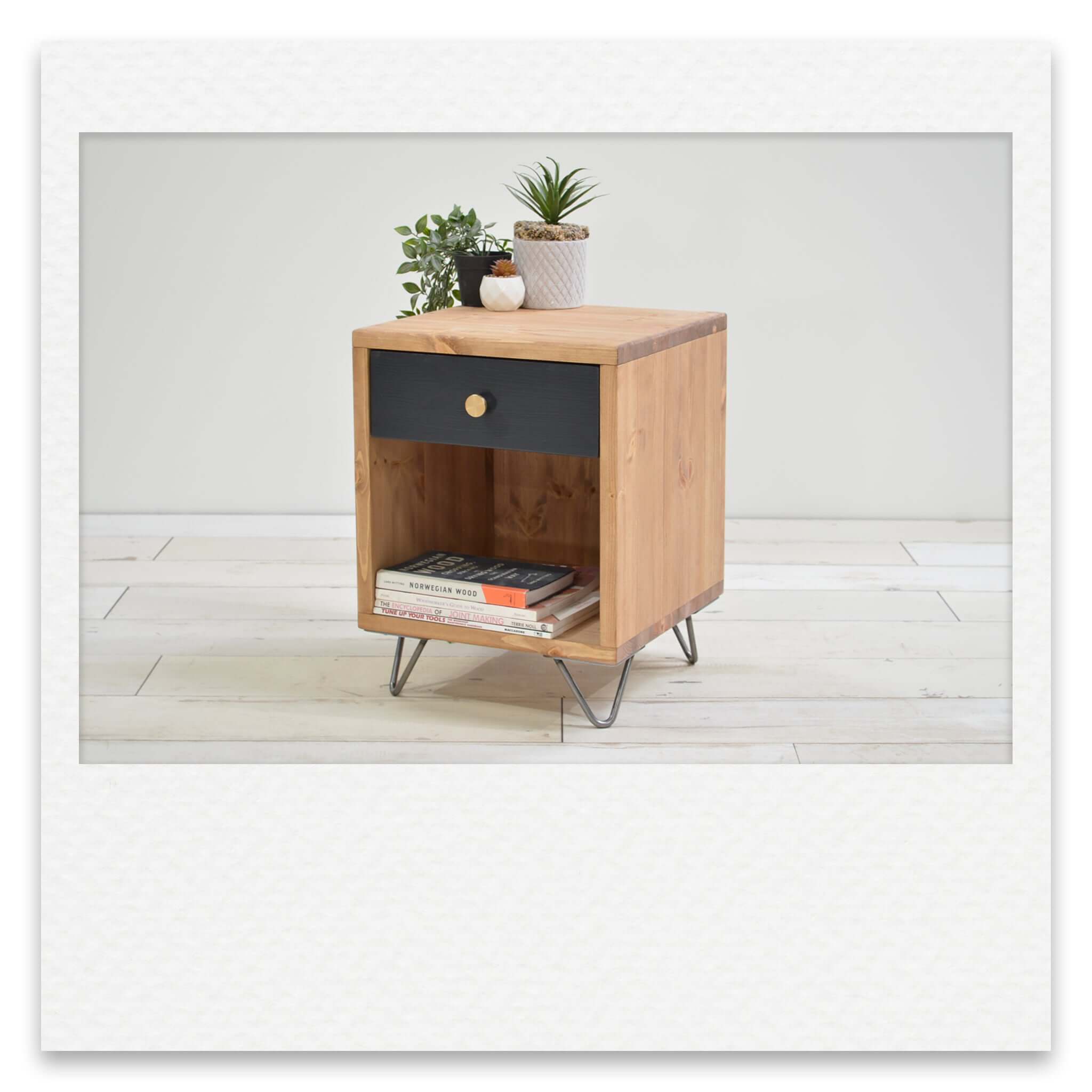 Simple Cube Bedside with One Drawer and Hairpin Legs